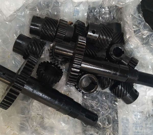 定做各種規(guī)格齒輪